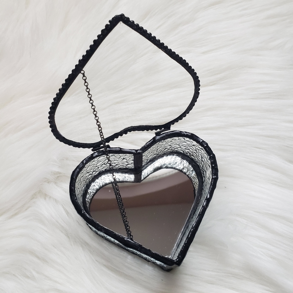 Nicole Miller Heart Shaped Mirorred Jewelry Box